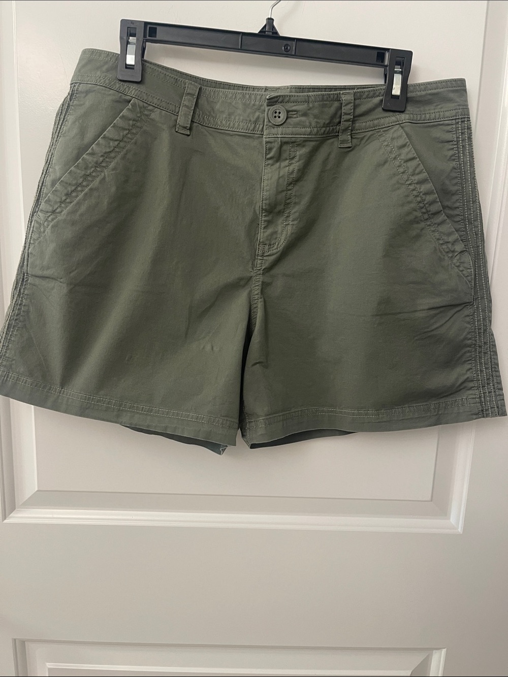 Eddie Bauer Olive Green Women's Shorts